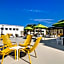 Naples Park Central Hotel