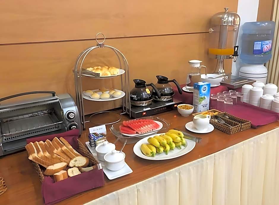 Little Brick Saigon Hotel