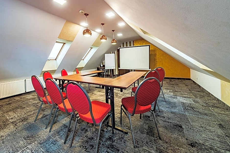 Hotel Fero Express POKOJE KLIMATYZOWANE AC