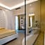 White Suite & Apartments