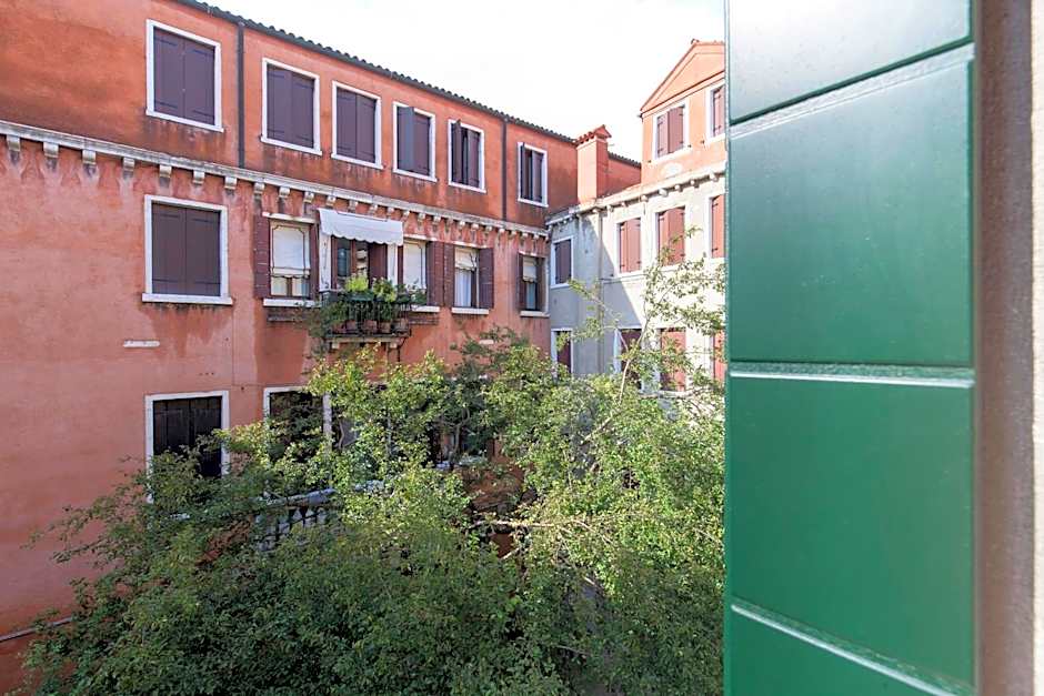Casa Del Melograno
