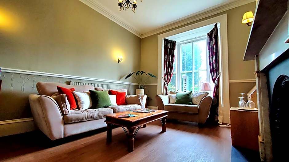 Holmwood House Guest Accommodation
