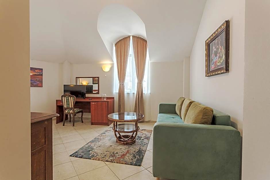 Hotel CENTRAL Balchik