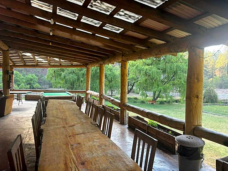 Relajante Cabana Con Vistas Impresionantes