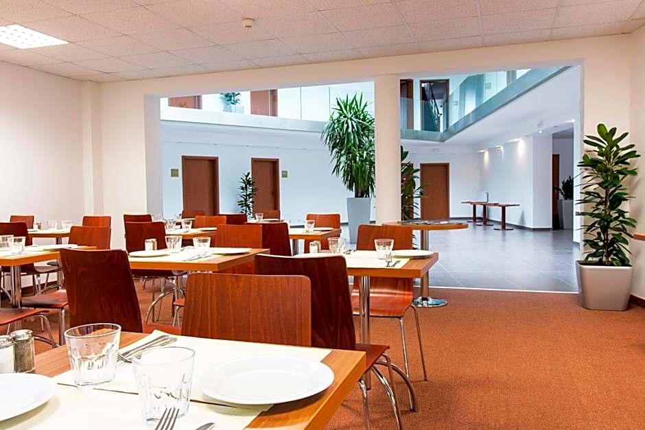 Sporthotel Hostivice