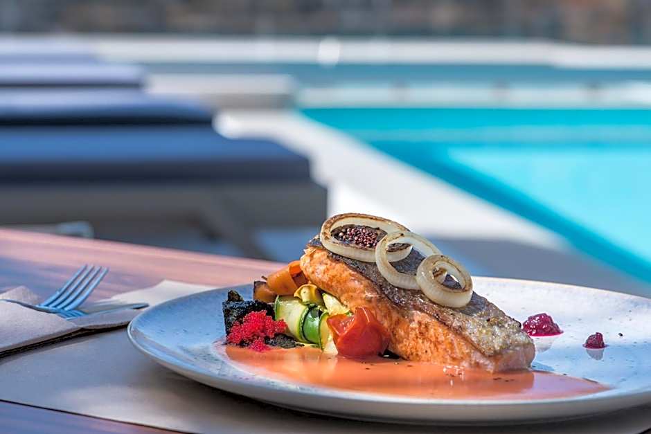 Riviera Boutique Hotel