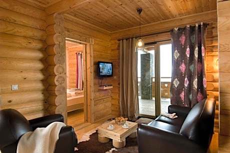 2-Bedrooms Apartment with terrace, 1 Shower Room