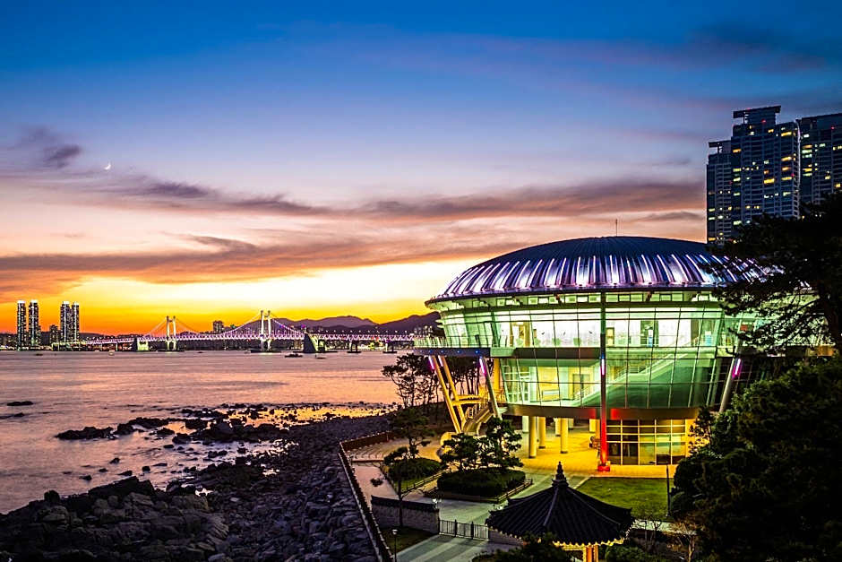 Ekonomy Haeundae Hostel & Guesthouse