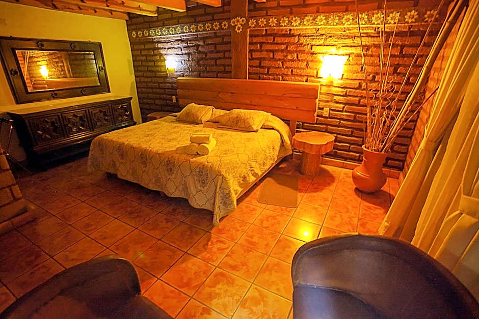 Htl & Villas Las Glorias Mazamitla, céntricas, parking, jardín