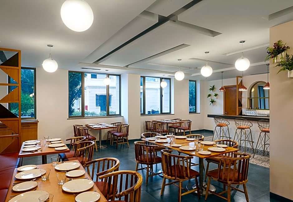 Monday Hotels Mahape