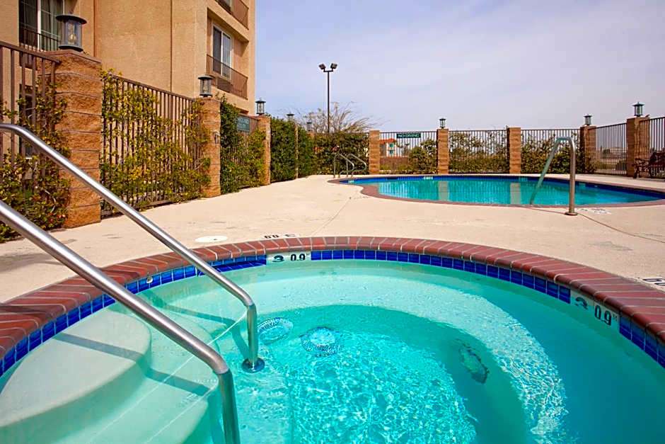 Holiday Inn Express Lancaster By IHG