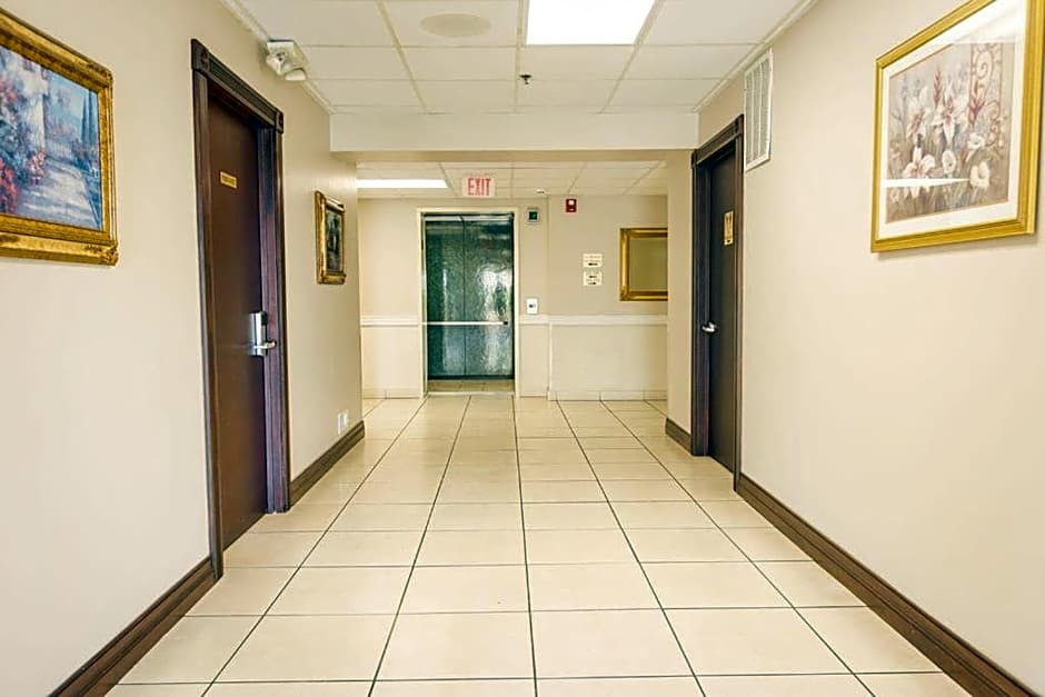 Savannah House Hotel