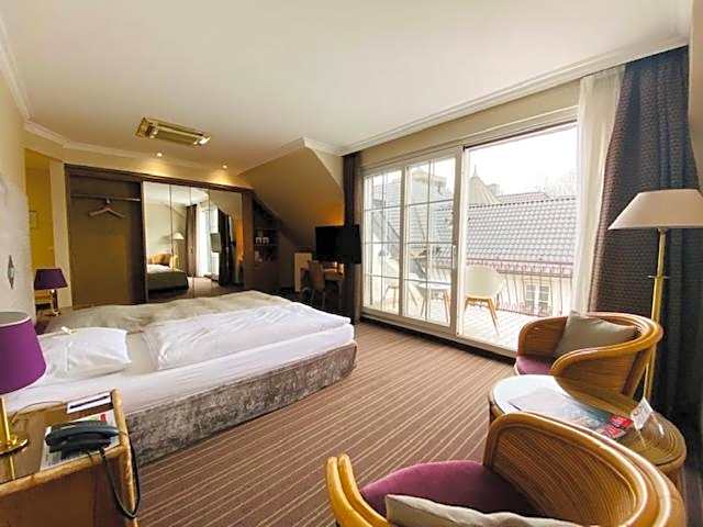 Hotel "Schloss Friedestrom"