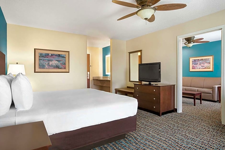 Baymont by Wyndham Evansville East