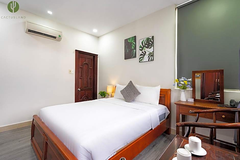 Cactusland Hotel Tan Binh