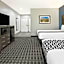 La Quinta Inn & Suites by Wyndham Sulphur Springs