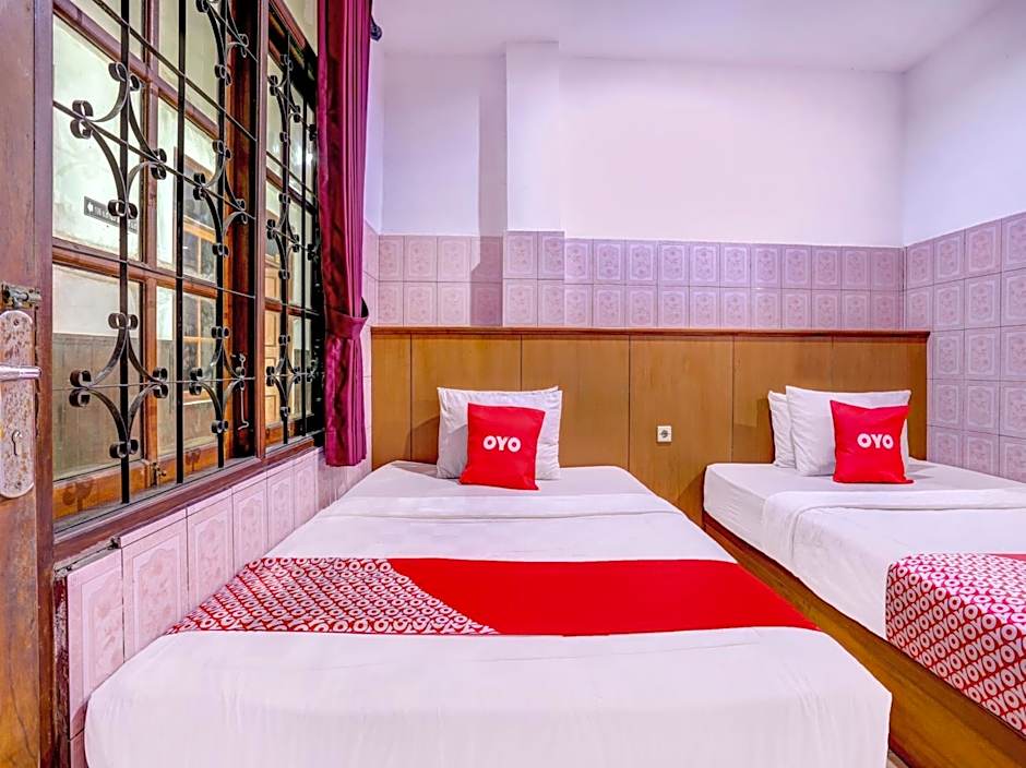 OYO 90201 Hotel Bina Artha