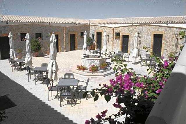 Don Giovanni Hotel