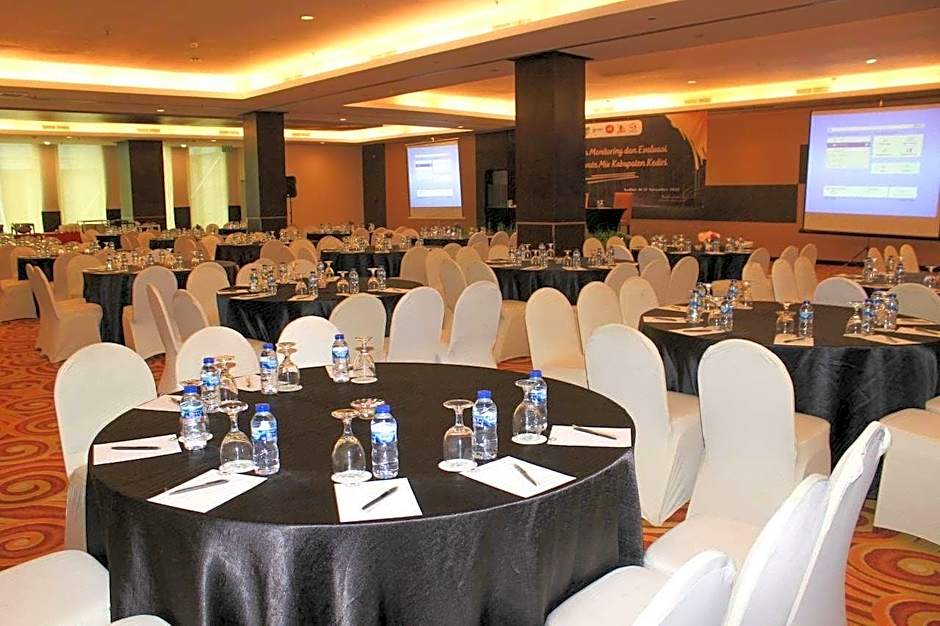 Grand Surya Hotel Kediri
