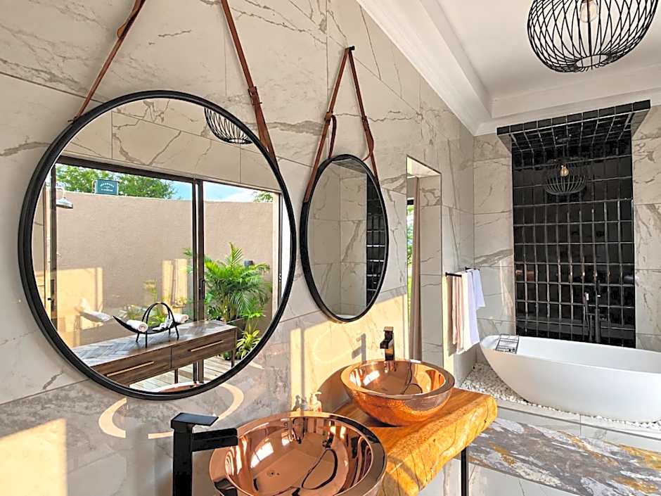 Lira Boutique Hotel