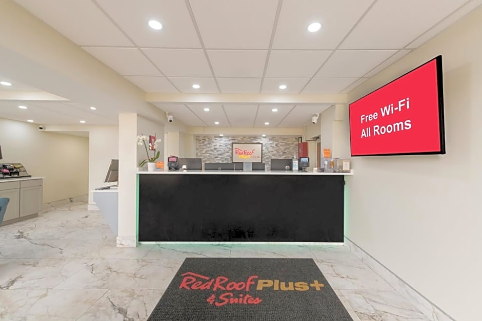 Red Roof PLUS & Suites Virginia Beach - Seaside