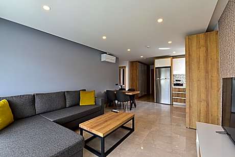 Two-Bedroom Apartment with Garden or Pool View