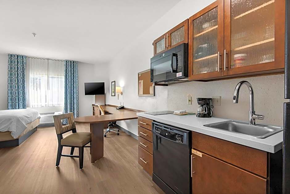 Candlewood Suites Pensacola - University Area By IHG