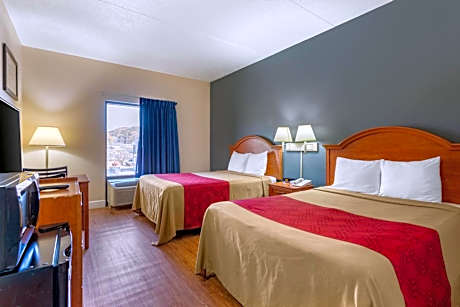 Double Room with Two Double Beds - Non-Smoking