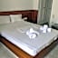 Leonidas Hotel