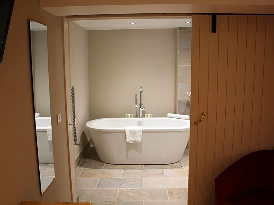 The Lion at West Pennard