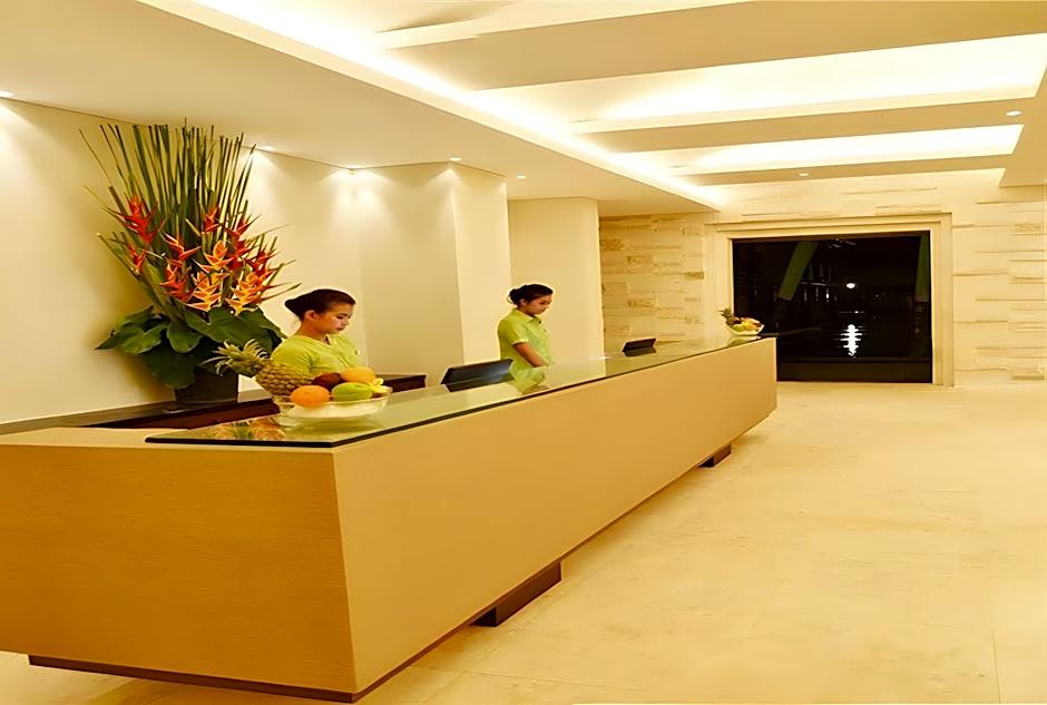 Grand Whiz Hotel Nusa Dua