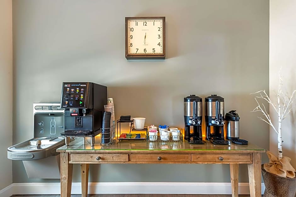 Best Western Plus University Park Inn & Suites