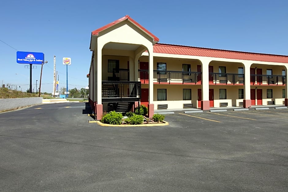 Americas Best Value Inn & Suites Macon at Eisenhower Pkwy