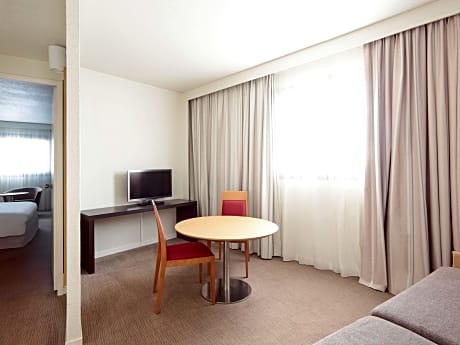Suite - 1 double bed and 1 double sofa bed