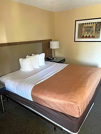 King Room - Disability Access/Non-Smoking