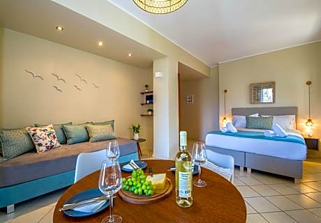 Gianthea Studios and Apt