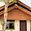 Lanta L.D. Beach Bungalows
