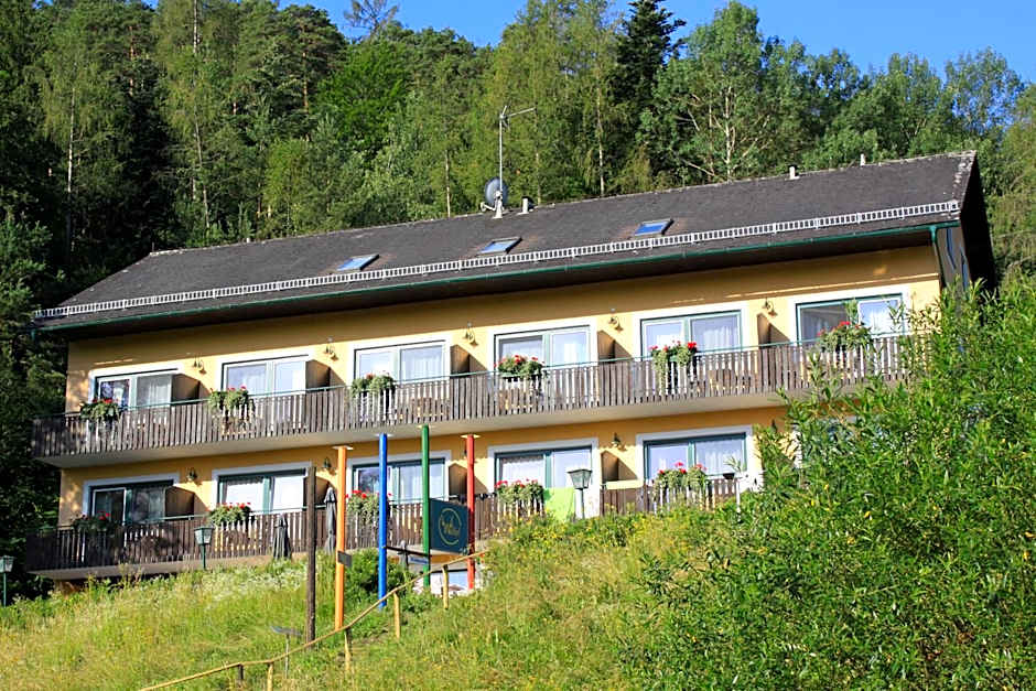 Pension Waldhof am Stubenbergsee