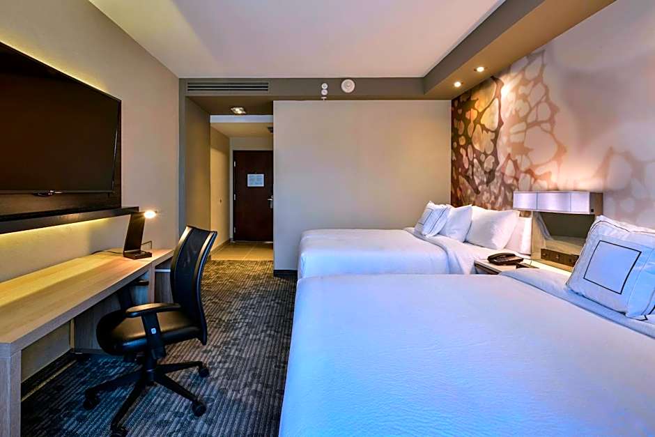 Courtyard by Marriott San Luis Potosi, Los Lagos