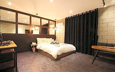 Changwon Sangnamdong YAJA