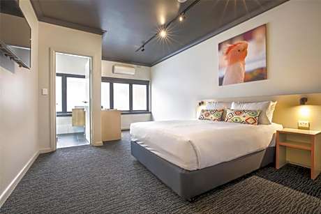 Nightcap at Chester Hill Hotel