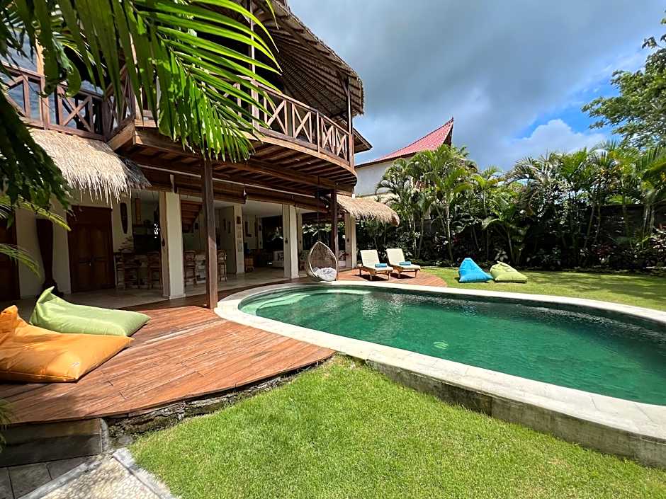 Breezy Point Villas