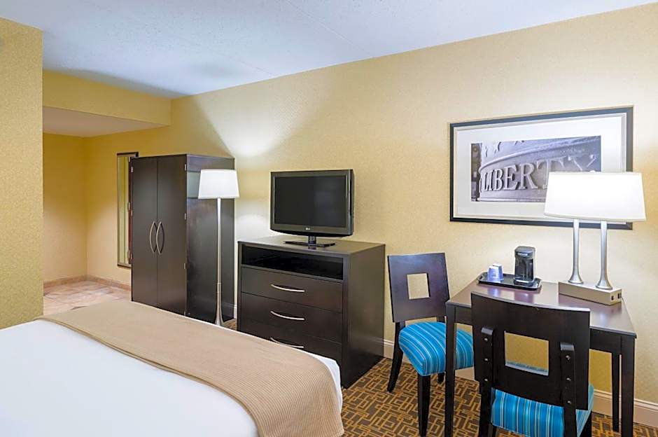 Holiday Inn Express Philadelphia Penns Landing By IHG