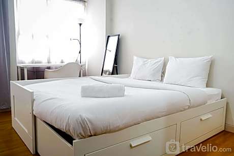 Modern Studio at Margonda Residence 5 By Travelio