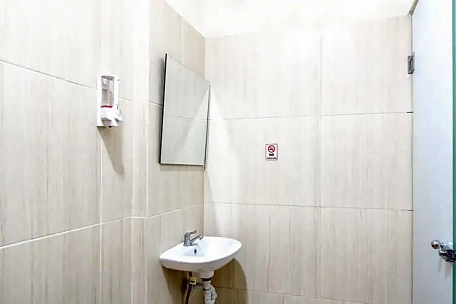 Urbanview Hotel Gangnam near Mall Olympic Garden