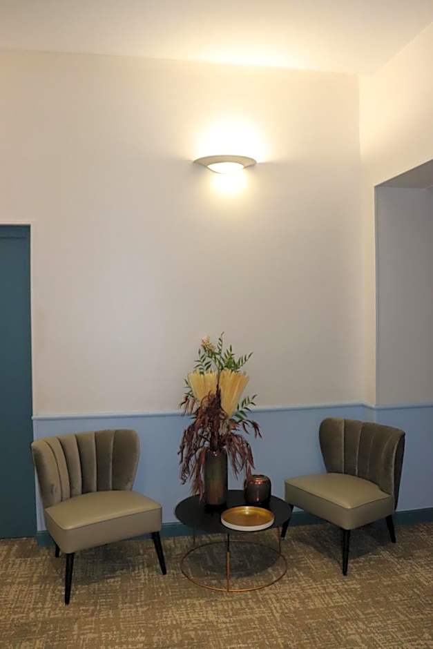 DOMITYS Résidence services seniors LE PARC DES AUBIERS