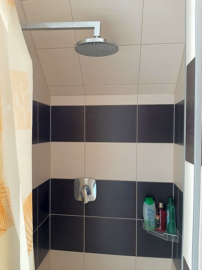 Viktória Lovas Panzió