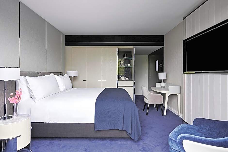 Photo 1 of 4 of 1 King Bed