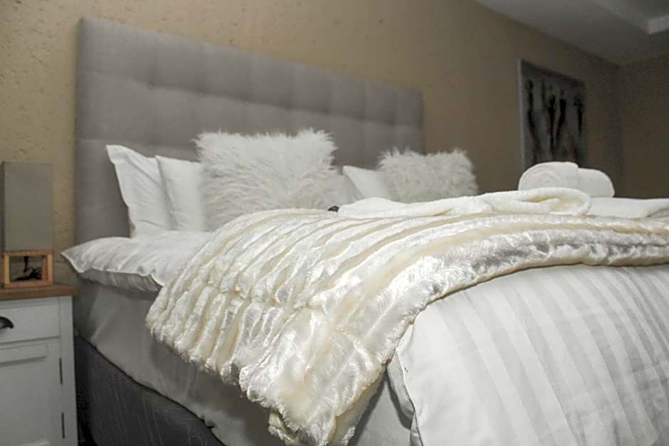 THE BRIDGE BOUTIQUE LODGE