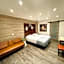 Casa Blanca Inn & Suites Whittier